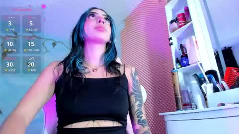 Snapshot of saturno_stone chatting on June 10, 3:50 am Saturnooo online show from June 10, 3:50 am