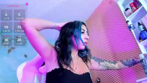 Snapshot of saturno_stone chatting on June 23, 3:48 am Saturnooo online show from June 23, 3:48 am