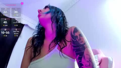 Snapshot of saturno_stone chatting on July 21, 1:52 am Saturnooo online show from July 21, 1:52 am