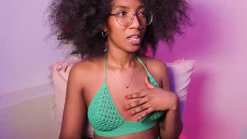 saturno_vibes online show from December 2, 9:58 am