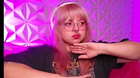 Gina George online show from January 14, 3:01 am