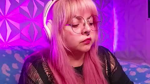 Gina George online show from March 8, 4:49 am