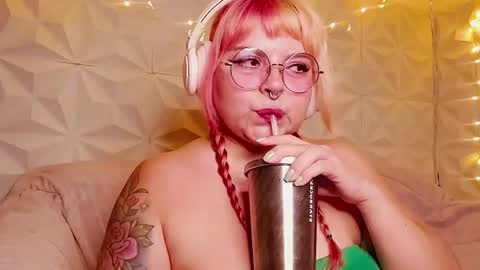 Snapshot of satyn_doll chatting on July 12, 10:34 pm Gina George online show from July 12, 10:34 pm