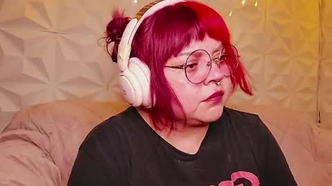 Snapshot of satyn_doll chatting on July 15, 12:49 am Gina George online show from July 15, 12:49 am