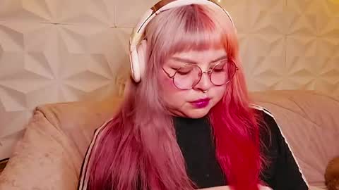Snapshot of satyn_doll chatting on July 26, 11:00 pm Gina George online show from July 26, 11:00 pm