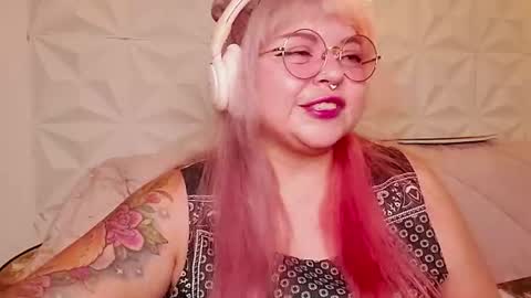 Snapshot of satyn_doll chatting on July 30, 12:09 am Gina George online show from July 30, 12:09 am