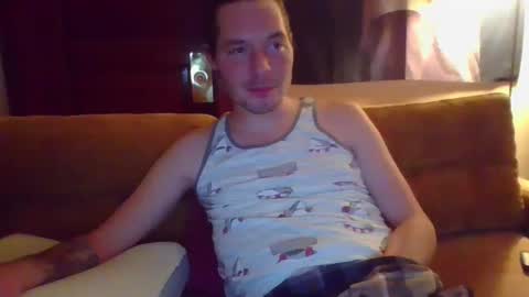 Snapshot of satyr_boy29 chatting on January 1, 9:28 am satyr_boy29 online show from January 1, 9:28 am