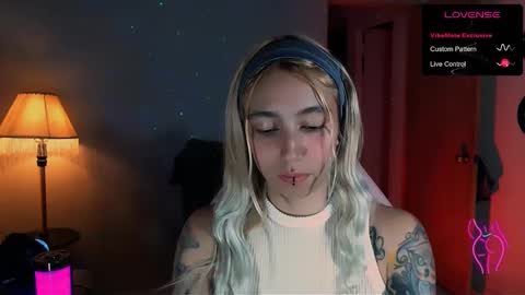 Snapshot of saucy_jenn1 chatting on December 29, 12:20 am I AM JENN  online show from December 29, 12:20 am