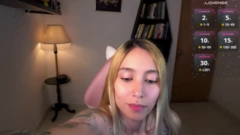 I AM JENN  online show from November 30, 2:37 am