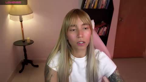 Snapshot of saucy_jenn1 chatting on February 22, 2:34 am I AM JENN online show from February 22, 2:34 am