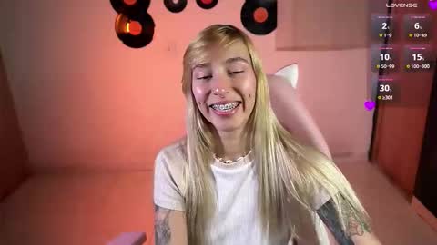 Snapshot of saucy_jenn1 chatting on March 20, 3:33 am I AM JENN online show from March 20, 3:33 am