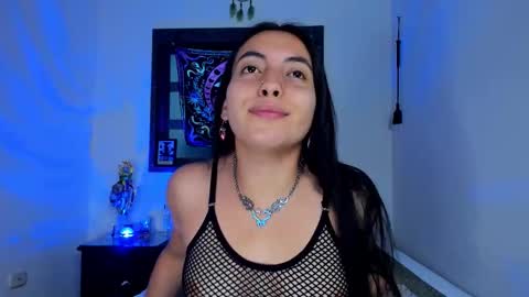 Snapshot of saucy_zaren chatting on September 11, 1:49 am Zaren online show from September 11, 1:49 am
