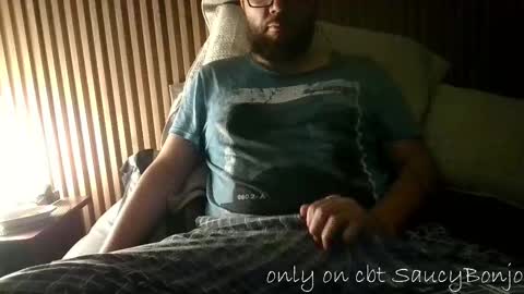 Snapshot of saucybonjo chatting on March 5, 5:50 am Ben online show from March 5, 5:50 am