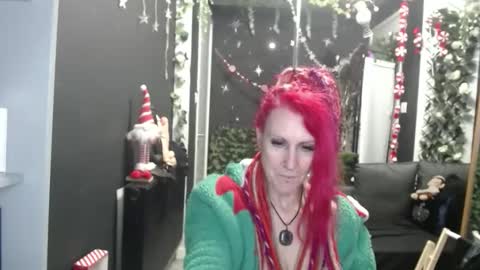 SaucySky online show from December 19, 11:17 am