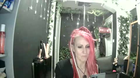 SaucySky online show from May 7, 10:37 pm