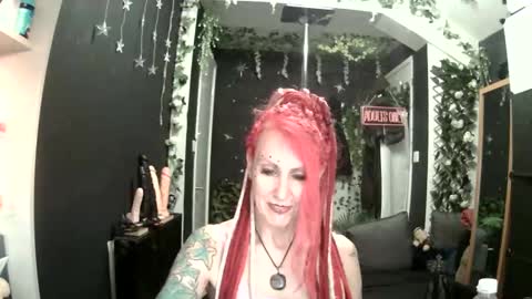 SaucySky online show from May 9, 7:08 pm