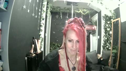 SaucySky online show from May 11, 9:12 pm