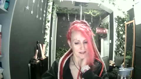 SaucySky online show from May 12, 9:23 pm