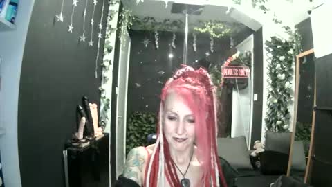 SaucySky online show from May 23, 8:57 pm