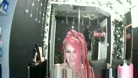 SaucySky online show from June 3, 9:53 pm