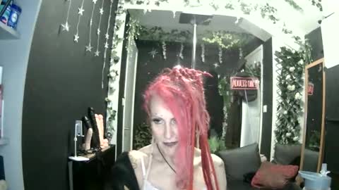 SaucySky online show from June 6, 8:46 pm