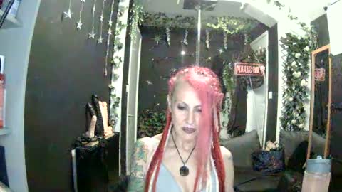 SaucySky online show from June 15, 8:55 pm