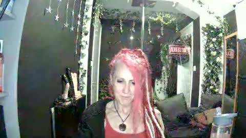SaucySky online show from June 16, 9:50 pm