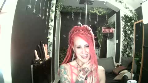 SaucySky online show from June 19, 7:28 pm