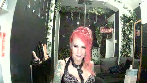 SaucySky online show from June 23, 6:50 pm