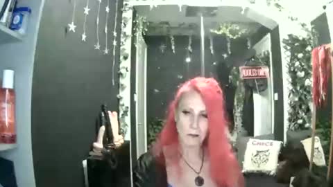 SaucySky online show from July 17, 9:30 pm
