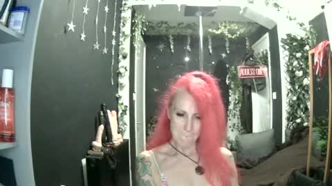 SaucySky online show from July 22, 9:06 pm
