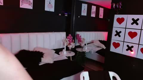 lilith online show from December 21, 8:16 pm