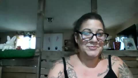 savage_goddess74 online show from April 2, 7:22 pm