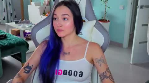 Ariel online show from June 22, 3:19 am