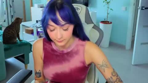 Ariel online show from July 17, 3:57 am