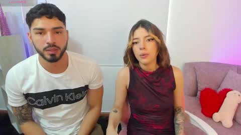 Snapshot of savagesweethearts chatting on December 19, 4:46 pm savagesweethearts online show from December 19, 4:46 pm