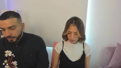 Snapshot of savagesweethearts chatting on January 10, 3:37 pm savagesweethearts online show from January 10, 3:37 pm