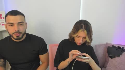 Snapshot of savagesweethearts chatting on January 16, 3:46 pm savagesweethearts online show from January 16, 3:46 pm