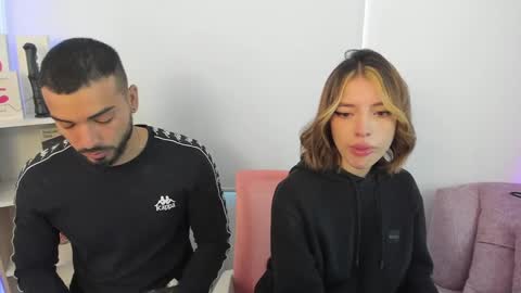 Snapshot of savagesweethearts chatting on January 20, 3:18 pm savagesweethearts online show from January 20, 3:18 pm