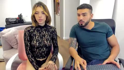 Snapshot of savagesweethearts chatting on March 2, 5:44 am savagesweethearts online show from March 2, 5:44 am