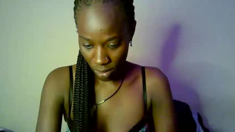 savagetonguee online show from April 22, 8:06 am