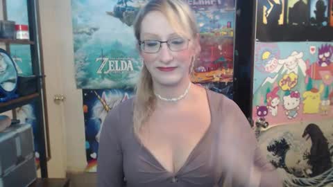 Savanah online show from October 13, 7:03 pm