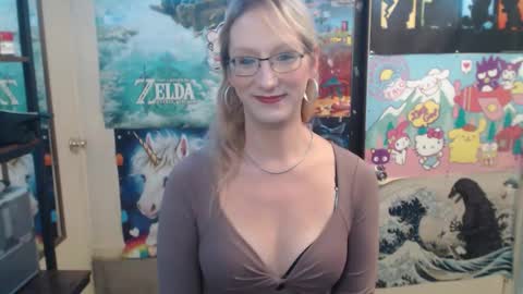 Savanah online show from October 17, 6:21 pm