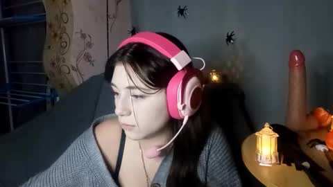 Sophie online show from November 2, 3:25 pm