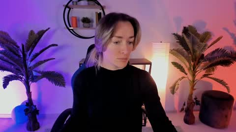 save the qween online show from January 13, 5:12 am