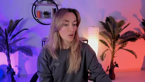 save the qween online show from January 17, 5:42 am