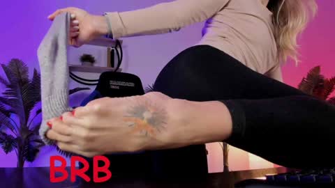 save the qween online show from January 19, 8:29 am