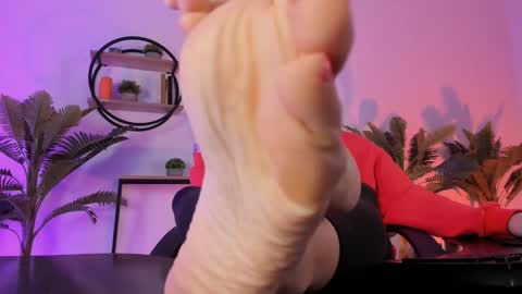 save the qween online show from February 3, 10:14 am