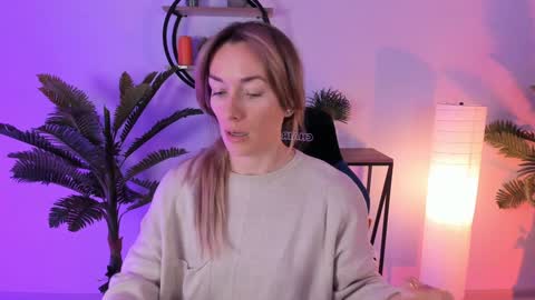 save the qween online show from February 7, 5:20 am