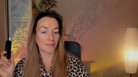 save the qween online show from February 13, 7:15 am